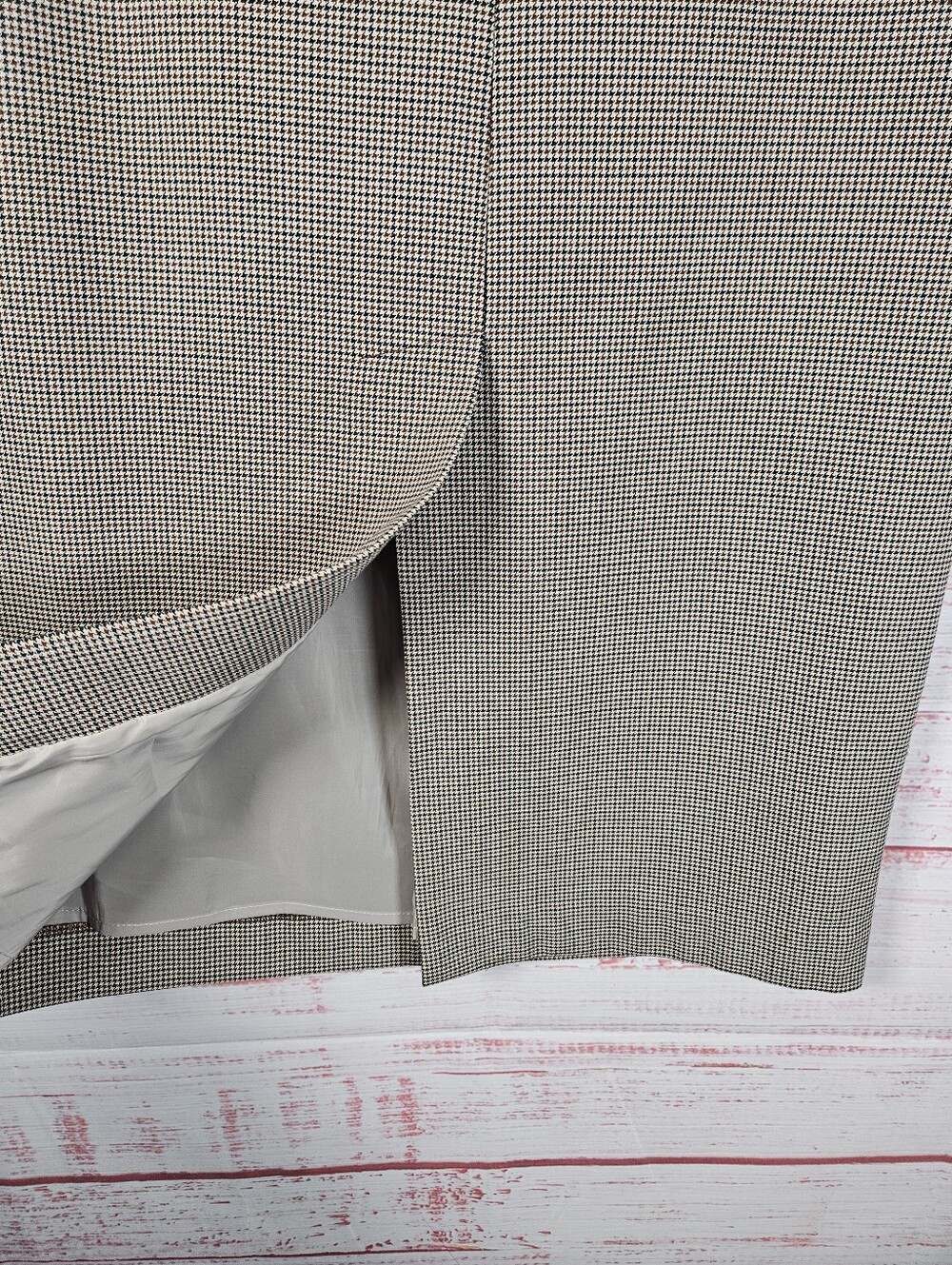 Aritzia Brown Houndstooth Pencil Skirt - Picture 6 of 15